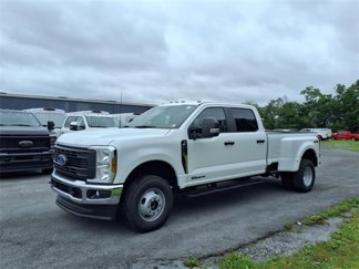 New 2025 Ford F350 XL image 1