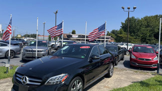 Used 2019 Mercedes-Benz C 300 4MATIC Sedan image 1