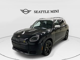 New 2025 MINI Cooper Countryman SE image 1