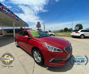 Used 2017 Hyundai Sonata SE image 1