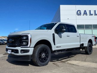 New 2025 Ford F350 4x4 Crew Cab Super Duty image 1