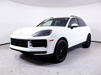 Used 2025 Porsche Cayenne image 1