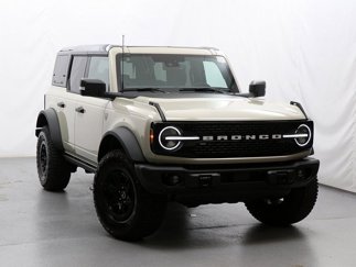 New 2025 Ford Bronco Badlands image 1