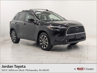 Used 2024 Toyota Corolla Cross XLE image 1