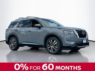 New 2025 Nissan Pathfinder Platinum image 1