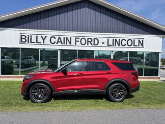 New 2025 Ford Explorer ST image 1
