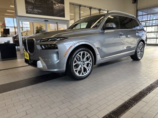 Used 2025 BMW X7 xDrive40i image 1