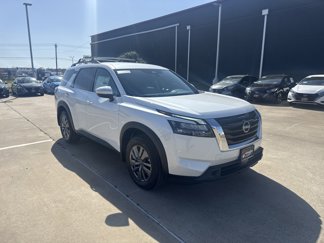 New 2025 Nissan Pathfinder SV image 1