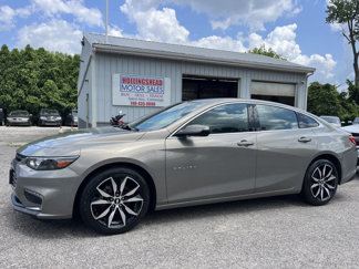 Used 2017 Chevrolet Malibu LT image 1