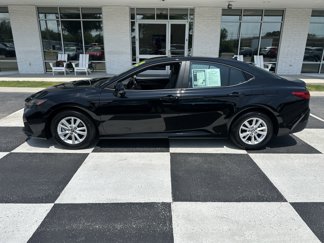 Used 2025 Toyota Camry LE image 1