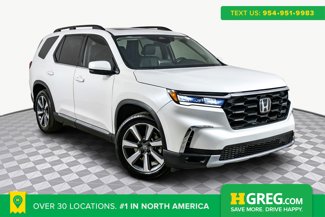 Used 2024 Honda Pilot Touring image 1