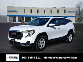 Used 2024 GMC Terrain SLE w/ Driver Convenience Package image 1