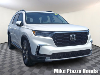 Used 2025 Honda Pilot Elite image 1