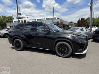 New 2025 Toyota Highlander XSE image 1