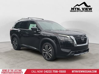 New 2025 Nissan Pathfinder Platinum image 1