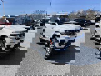 New 2025 Jeep Grand Cherokee Laredo X image 1