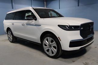 New 2025 Lincoln Navigator L Reserve image 1