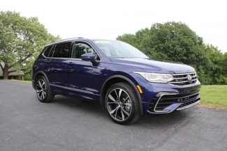 Used 2022 Volkswagen Tiguan SEL R-Line image 1