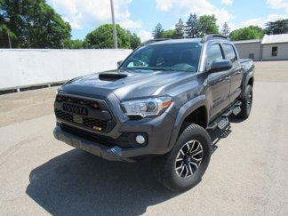 Used 2022 Toyota Tacoma TRD Sport image 1