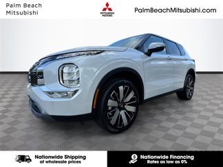 New 2025 Mitsubishi Outlander SE image 1