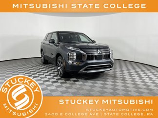 New 2025 Mitsubishi Outlander SE image 1