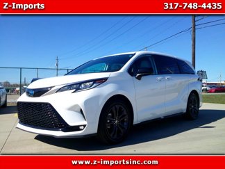 Used 2024 Toyota Sienna XSE image 1
