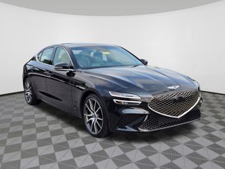 Used 2023 Genesis G70 2.0T image 1