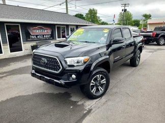 Used 2018 Toyota Tacoma TRD Sport image 1