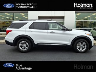 Certified 2022 Ford Explorer XLT w/ Equipment Group 202A image 1