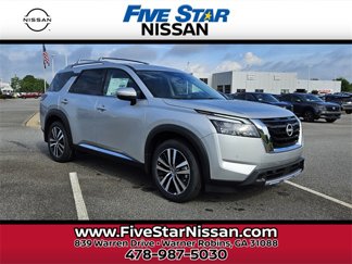 New 2025 Nissan Pathfinder Platinum image 1
