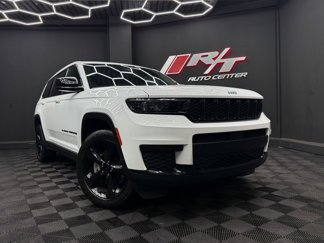 Used 2023 Jeep Grand Cherokee L Laredo image 1
