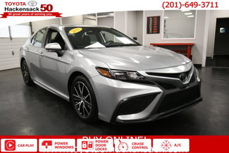 Certified 2023 Toyota Camry SE image 1