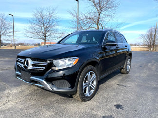 Used 2019 Mercedes-Benz GLC 300 4MATIC w/ Premium Package image 1