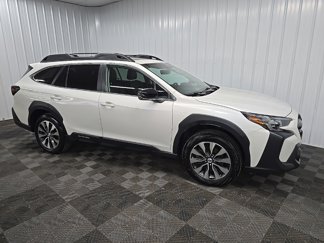 Used 2025 Subaru Outback Limited image 1