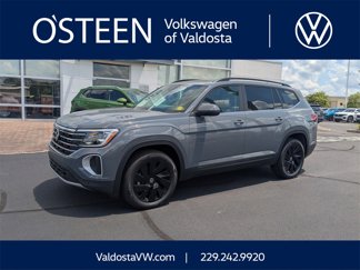 New 2025 Volkswagen Atlas SE image 1