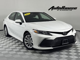 Used 2022 Toyota Camry LE image 1