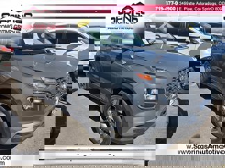 Used 2024 Hyundai Venue SEL image 1