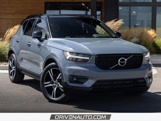 Used 2022 Volvo XC40 T5 R-Design image 1