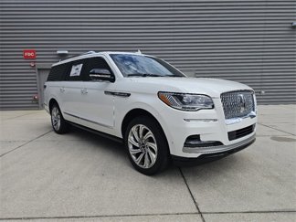 New 2024 Lincoln Navigator L Reserve image 1