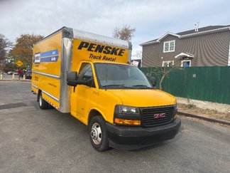Used 2021 GMC Savana 3500 Extended w/ Power Convenience Package image 1