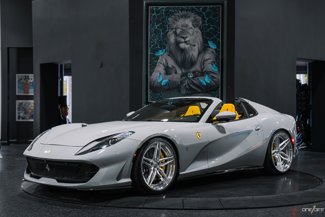 Used 2022 Ferrari 812 GTS image 1