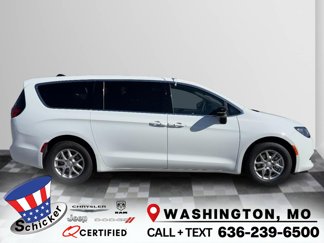 New 2026 Chrysler Voyager LX image 1
