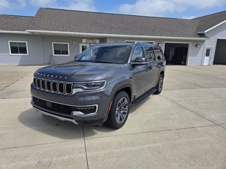Used 2024 Jeep Wagoneer L Series II w/ Flexible Seating Group image 1