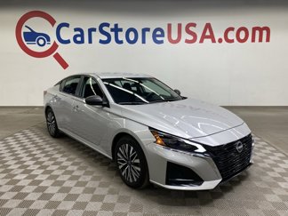 Used 2024 Nissan Altima 2.5 SV image 1