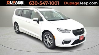 New 2025 Chrysler Pacifica Pinnacle image 1