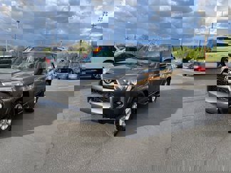 Used 2016 Toyota 4Runner SR5 Premium image 1