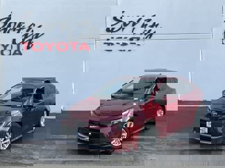 Certified 2025 Toyota Corolla XLE image 1