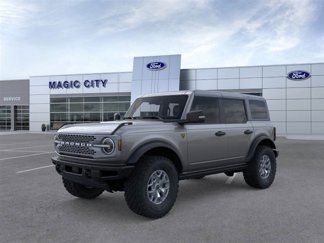 New 2025 Ford Bronco Badlands video 1