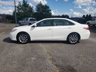 Used 2017 Toyota Camry XLE image 1