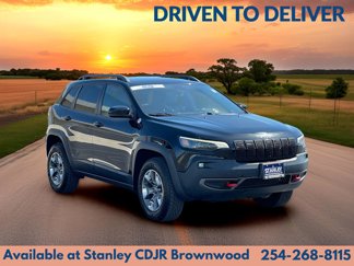 Used 2019 Jeep Cherokee Trailhawk image 1